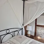 Oda ve Kahvaltı La Bastide De Peyremale - D'hotes 3*
