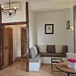 Oda ve Kahvaltı La Bastide De Peyremale - D'hotes 3*