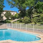 Oda ve Kahvaltı La Bastide De Peyremale - D'hotes 3*